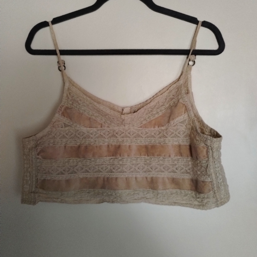 Magnolia Pearl crop antique lace and velvet